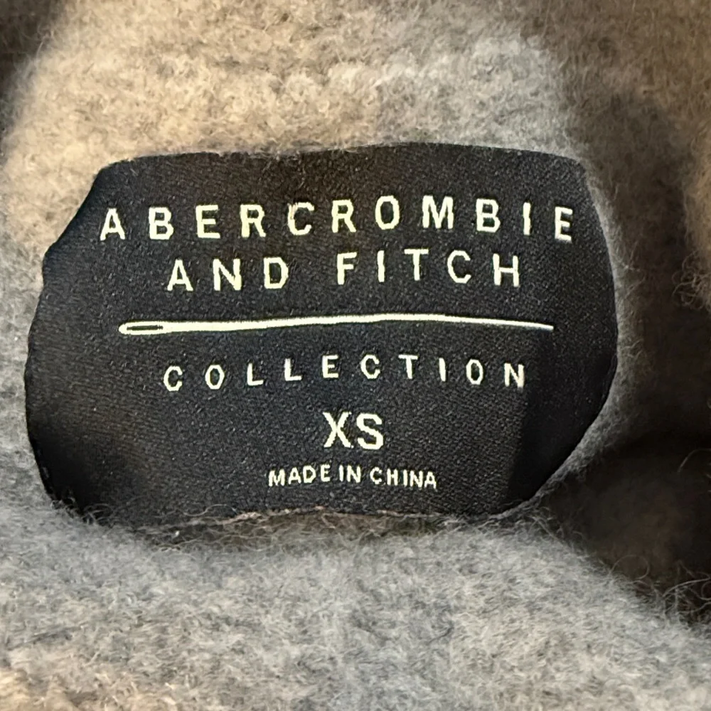 Abercrombie & Fitch Wool Sweater Mock Neck Long Sleeve Gray Youth XS
